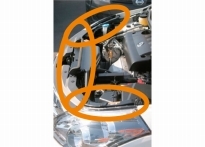 日産 プレサージュ（車体前部の必須チェック）