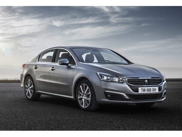 プジョー、新型「508」「508SW」発表