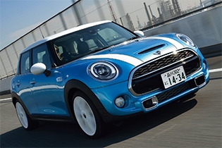 MINI 5ドア