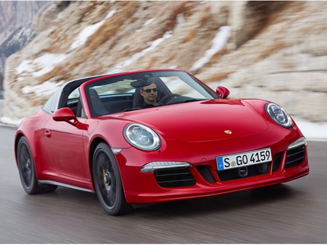 ポルシェ、「911 タルガ4 GTS」「カイエン ターボS」の予約受注を開始