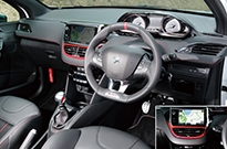 プジョー 208 GTi（コックピット）