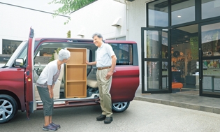 人と荷物をたくさん載せても快適に走れる軽