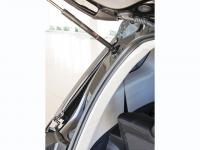 トヨタ ウィッシュ （「接合部」を見る）