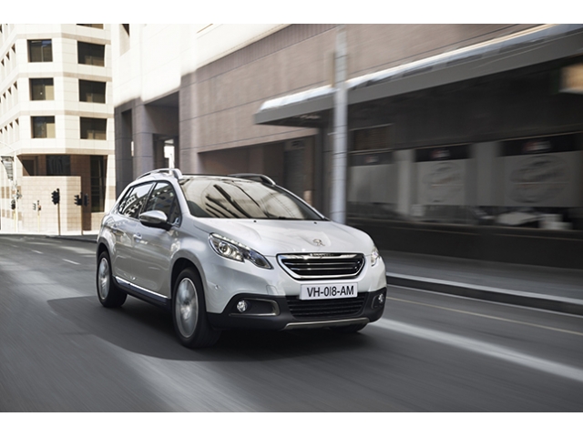 【プジョー】SUV「2008」の限定車「2008 クロスシティ」発売2015【価格】