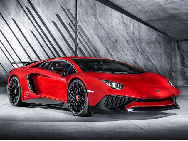 ランボルギーニ、新型｢アヴェンタドール｣をジュネーブショーで公開