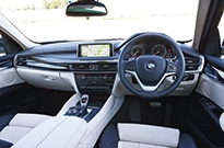 BMW X6（コックピット）