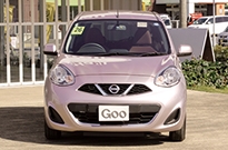 日産 マーチ（正面）