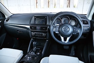 マツダ CX-5 コックピット