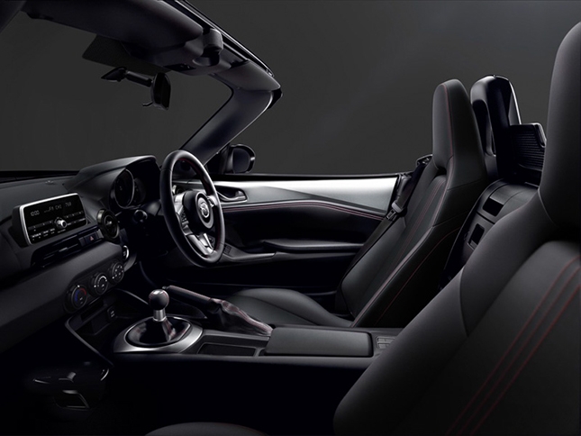 新型「ロードスター S」