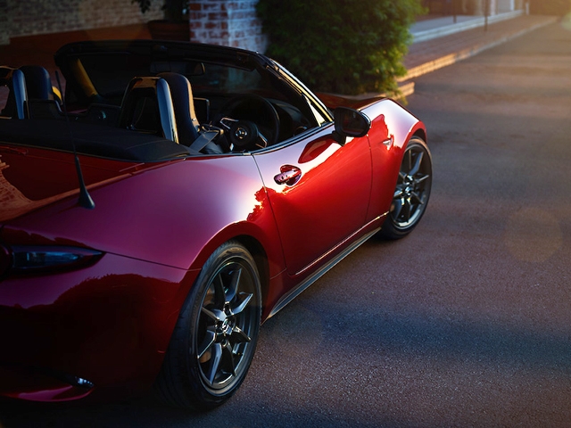 マツダ、新型「ロードスター」の価格を発表