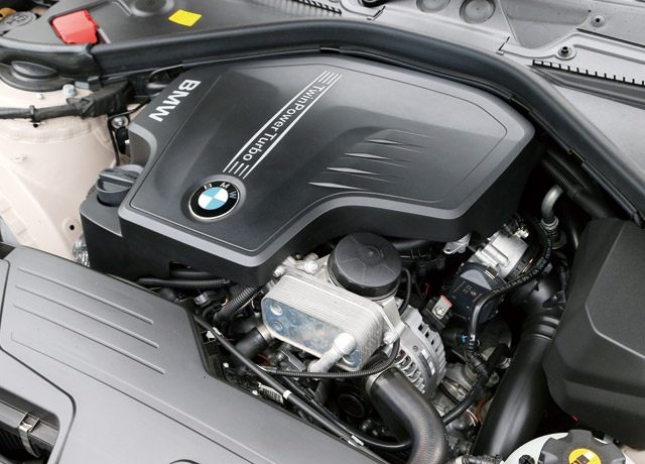 BMW 2シリーズ（エンジン）