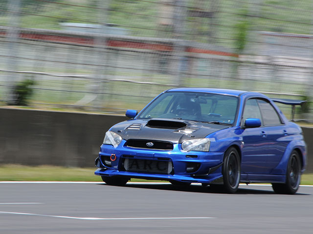 ボンネットピン（ボンピン）をつけたままでも車検は通る？