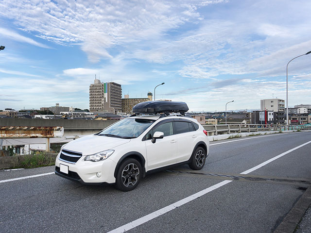 車にルーフボックスを取付けたままで車検は通るのか