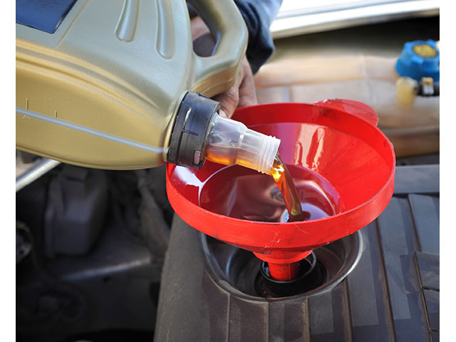 オイル交換の時期（目安）はどのくらいが最適か