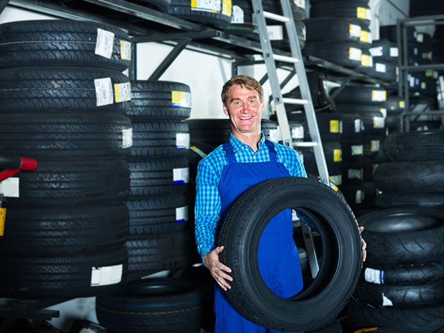 タイヤ交換の際の保管・預かりサービスのメリットとは