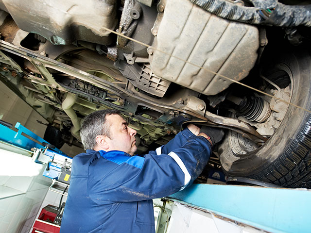 車のサスペンションの交換時期 耐用年数 の目安はどのくらいか 車検や修理の情報満載グーネットピット