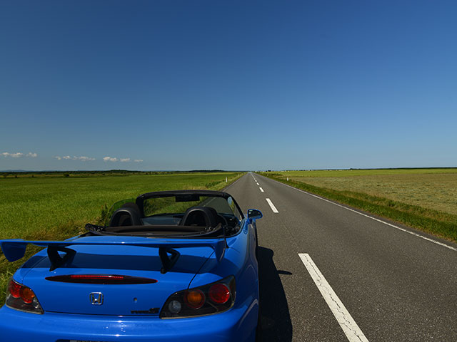 GTウイングの取付方とトランクの補強方法とは