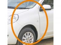 日産 マーチ ボレロ（隙間の幅と色調を比べる）