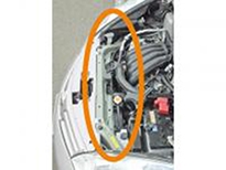 日産 ノート（ラジエターコアサポート）