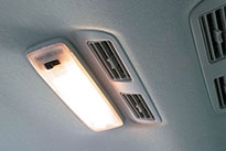 マツダ MPV（装備機器）
