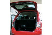 マツダ MPV（テールゲート）