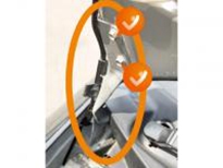 トヨタ パッソ（ボンネット裏側）