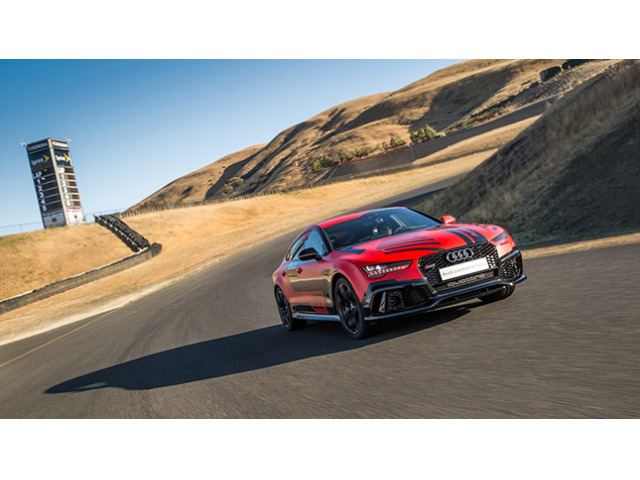 【アウディ】「RS 7 自動運転コンセプトカー」で全開走行