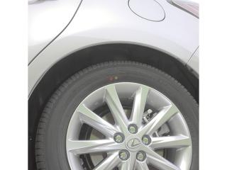 レクサス CT200h（縁と奥も覗いてチェック2）