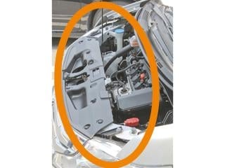 ホンダ ステップワゴン スパーダ（前部の必須チェックポイント1）
