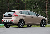 ボルボ V40 D4 外装