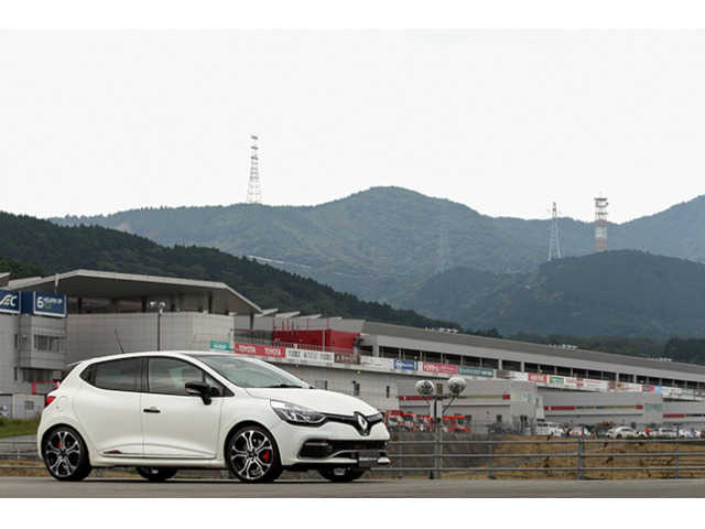 【ルノー】新グレード「ルーテシア ルノー・スポール トロフィー」を追加【価格・発売日】