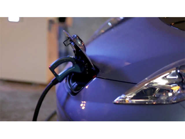 日産 リーフが「クルマって電源になる」ことを証明