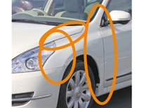 日産 ティアナ（車体前部側面）
