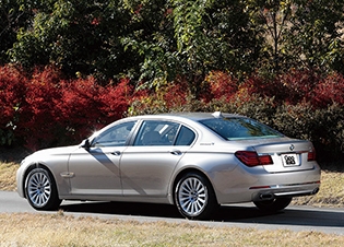 BMW アクティブハイブリッド 7L