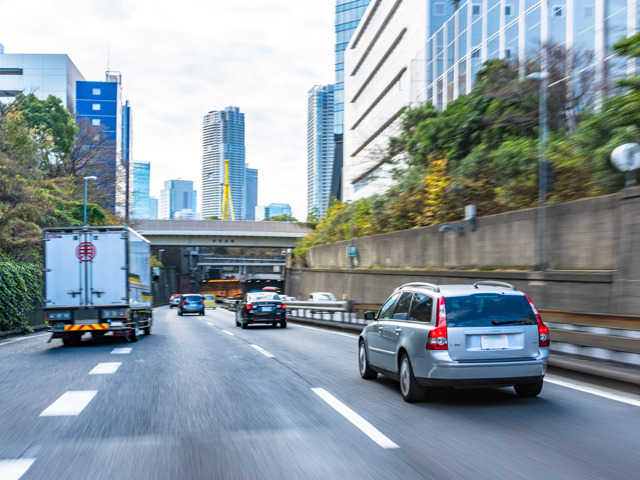 運転初心者が知っておきたい車の合流の仕方 コツ 中古車なら グーネット