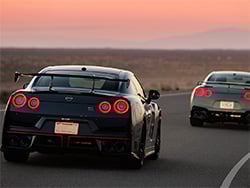 ꤬ȤR35 GT-R λżϤɤʤ롩