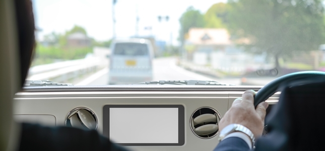 車の危険予知運転の重要性について