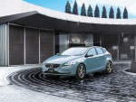 ボルボ、｢V40 T3｣｢V40 D4｣の特別限定車｢アマゾンブルー・エディション｣