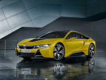 BMW、｢i8｣の限定車｢i8 Protonic Frozen Yellow｣の受注を開始