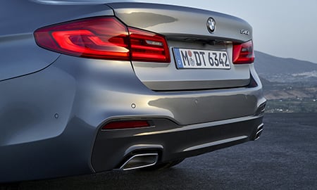 【BMW】スムーズネスにこだわる「シルキー・シックス(直列6気筒エンジン)」エンジンについて