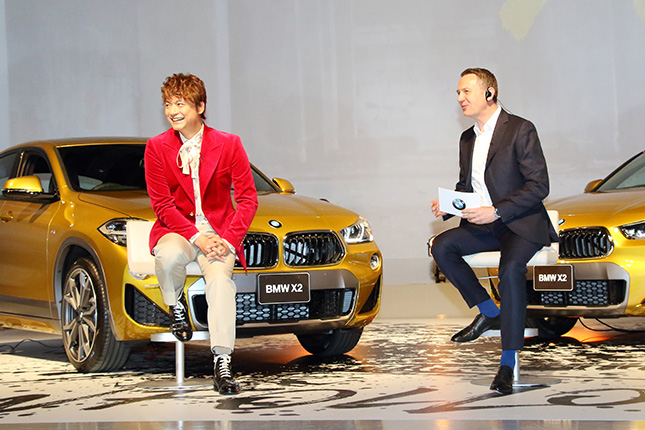 香取慎吾さんも登場 Bmw X2はチャレンジングスピリットにあふれる新世代のbmw 中古車なら グーネット