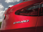 アルファロメオ、初の本格SUV｢ステルヴィオ｣の限定車を先行して発表