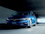 ホンダ、プラグインハイブリッドセダン｢クラリティ PHEV｣を発売