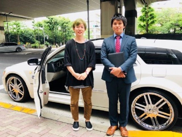 自分用の愛車がほしい 2児のパパが狙う パワフルで男前なクルマとは 試乗レポート 中古車なら グーネット