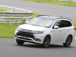 【試乗レポート・三菱 アウトランダーPHEV2019年モデル】新型の走りをいち早く体験！