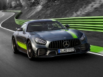 メルセデス・ベンツ、レーシング技術を投入した「AMG GT Rプロ」を限定20台発売