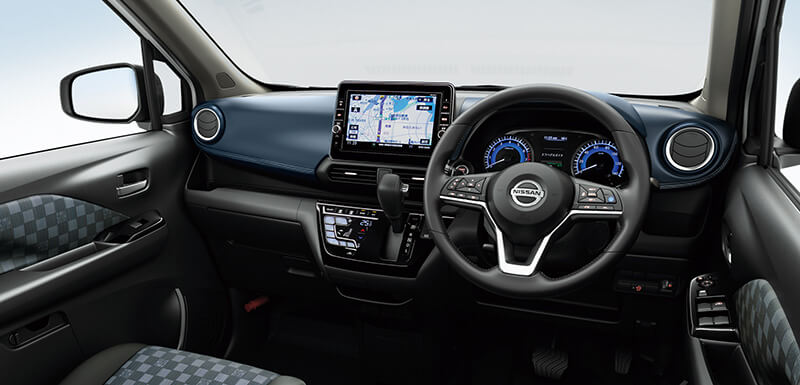 新型デイズハイウェイスターの運転席まわりの画像