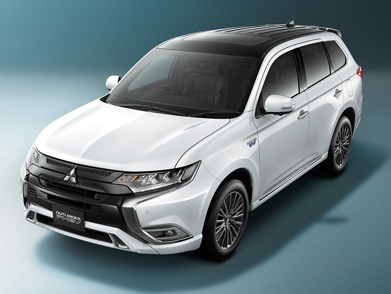 三菱 アウトランダーPHEV（現行型）の画像