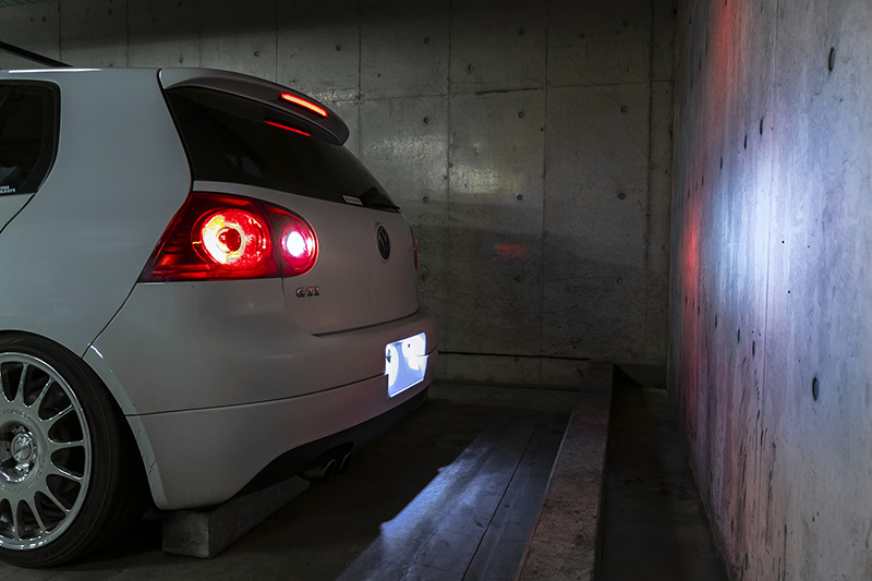 AutoStyle ワイドビュー ブルードアミラーレンズの画像