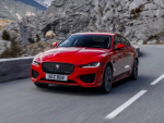 ジャガー、スポーツサルーン「XE」の2020年モデルの予約受け付けを開始